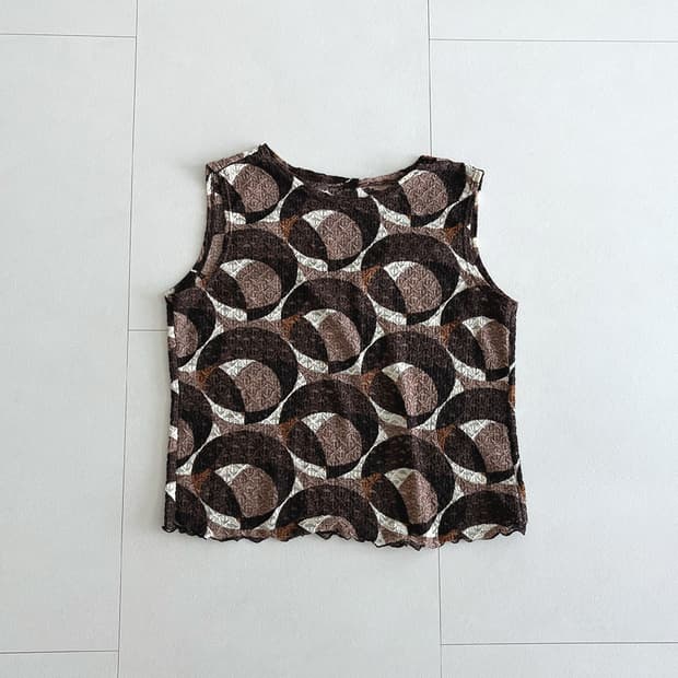circle print mesh top