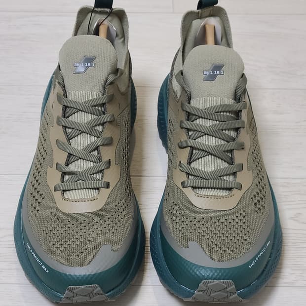 자라 러닝화 270mm