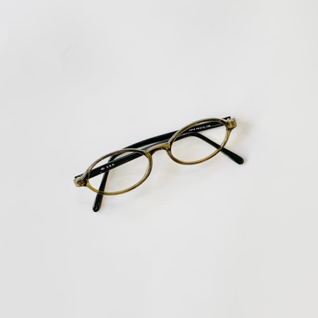 [픽키-626] 올리브 그린 오벌 뿔테 안경