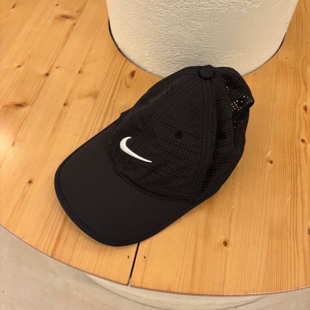 나이키 골프 스우시 매쉬 볼캡