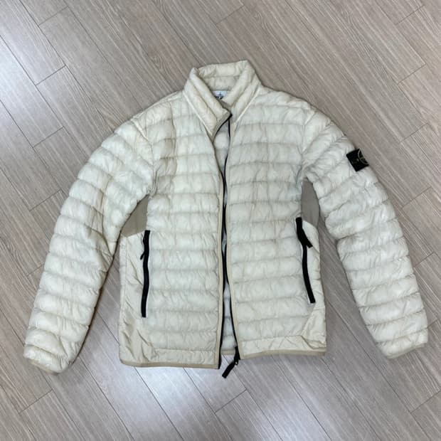 [L] 스톤아일랜드 경량패딩
