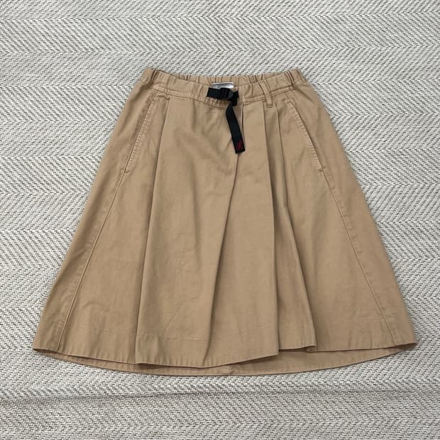 그라미치 벨티드 플리츠 스커트 r3183