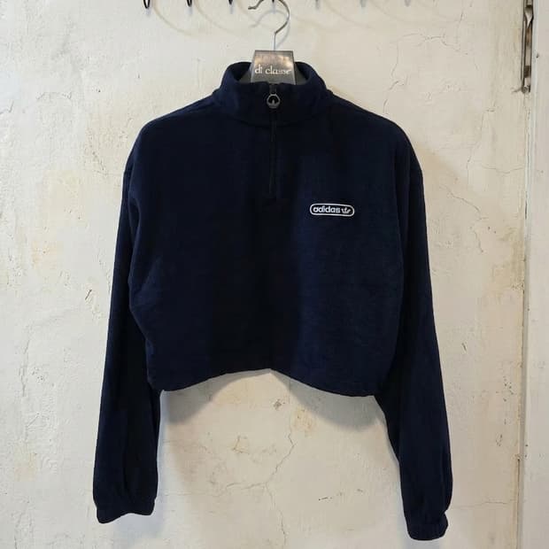 아디다스 네이비 플리스 크롭 탑 M