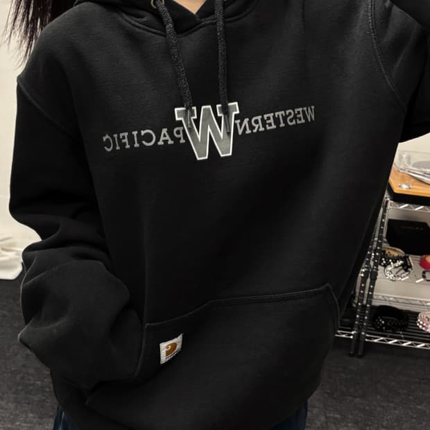 칼하트 컬리지 로고 블랙 후드티