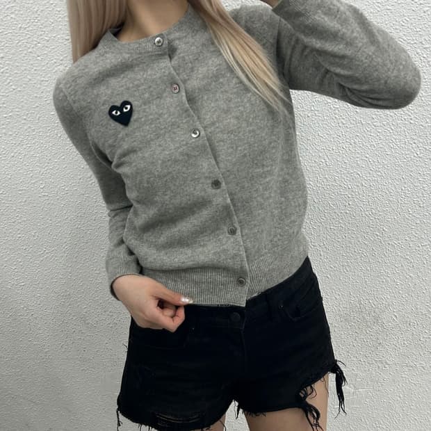 꼼데가르송 블랙 하트 와펜 그레이 가디건 M