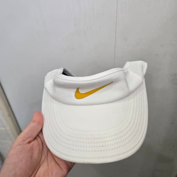 사이즈56,택있는 새상품)) NIKE 나이키 썬캡 모자! 깔끔한 디자인!