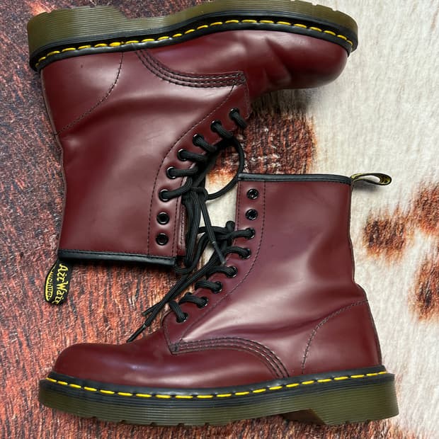 [230] 닥터마틴 1460 체리레드 스무스 레더 UK4