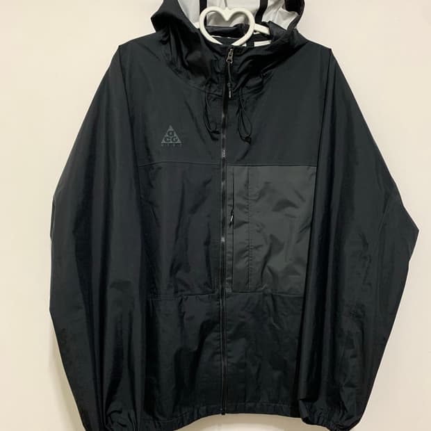 나이키 ACG 바람막이