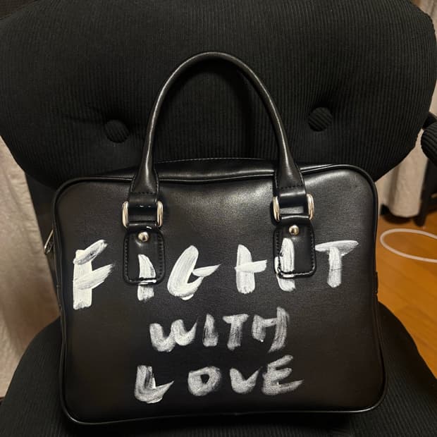 comme des garcons girl 페인트백