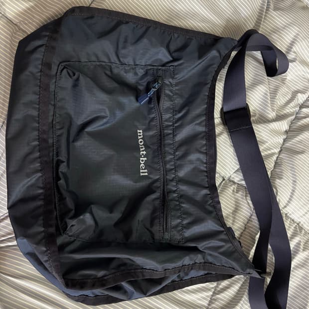 몽벨 크로스백 가방