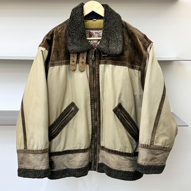 내츄럴 웨어 90’s 타입 B-3 레더 무스탕