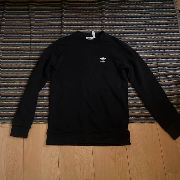 아디다스 맨투맨