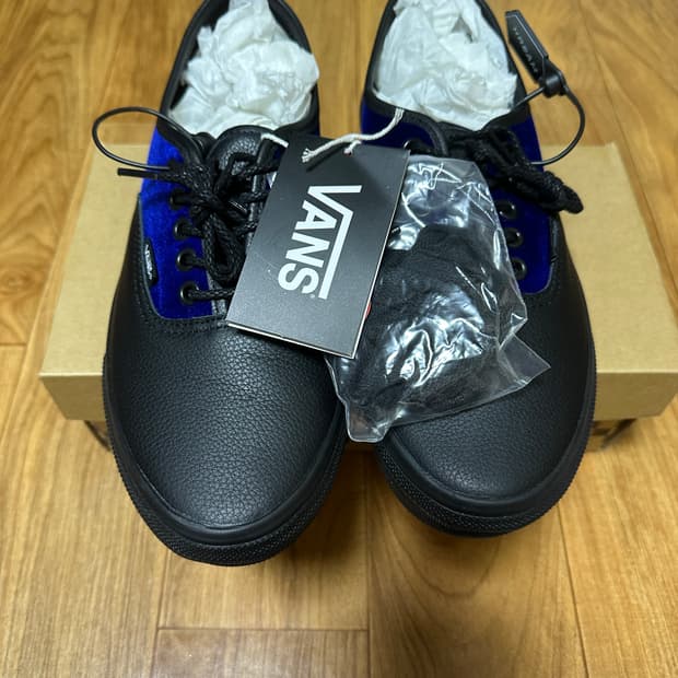 새상품) 반스 아리하라 미유키 어센틱 265 팝니다.