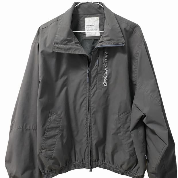 코드그라피 바람막이