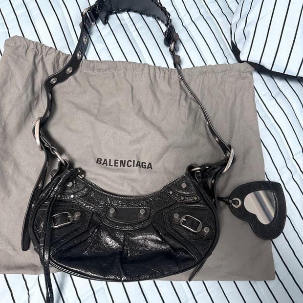 [거의 새상품급 정품] 발렌시아가 르카골 xs