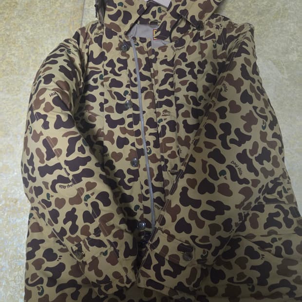 휴먼메이드 패딩 