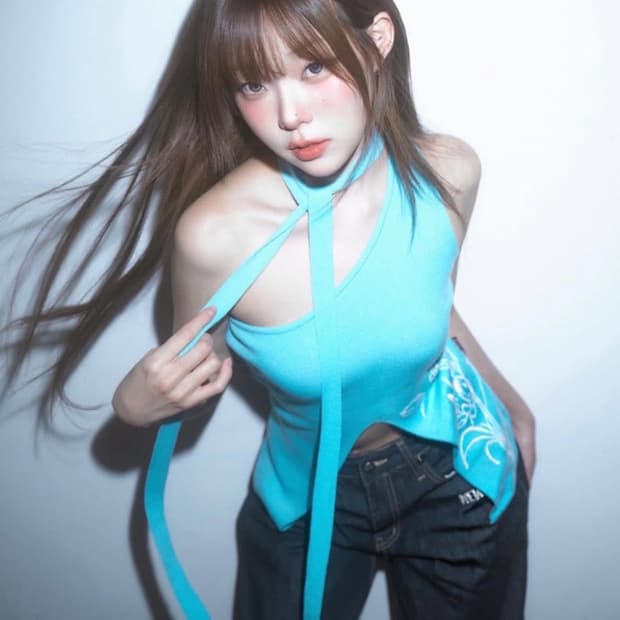 뉴얼린 루비 플라워 원숄더 Ruby flower one shoulder