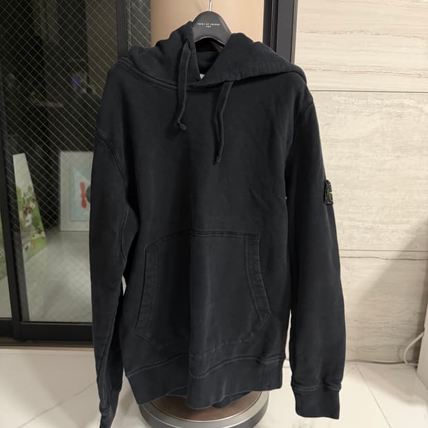 스톤아일랜드 블랙 후드티 L