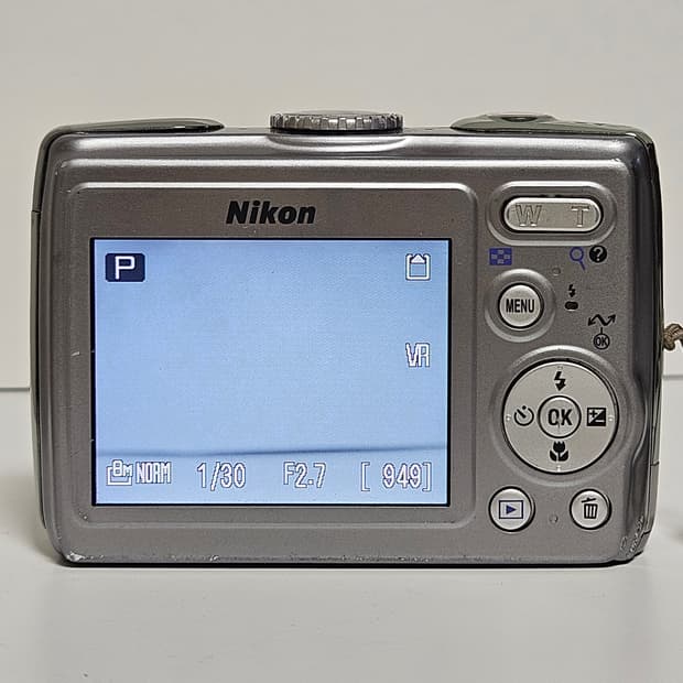 니콘 쿨픽스 p4 nikon coolpix p4