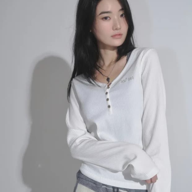 애즈온 긴팔티