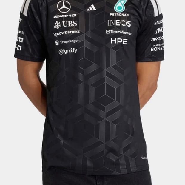 2026 아디다스/메르세데스 팀웨어