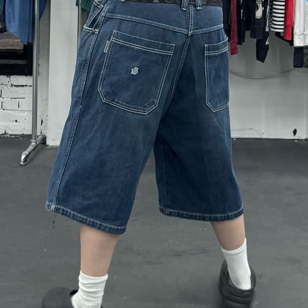 로카웨어 스몰로고 오버핏 버뮤다팬츠