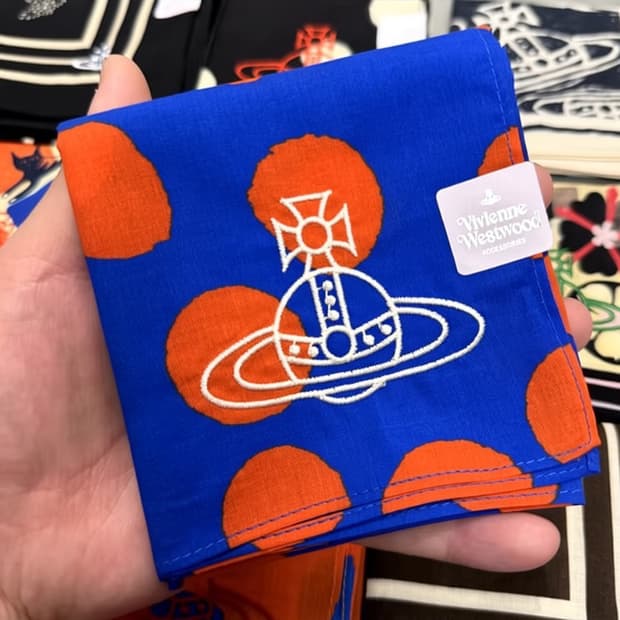 비비안웨스트우드 면 손수건 2 (새상품 with Case)