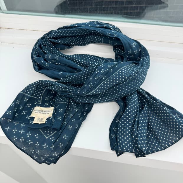 데님앤서플라이 스카프