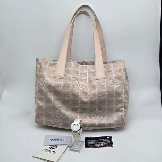 샤넬 라홍드 + 샤넬 뉴 트래블 라인 백