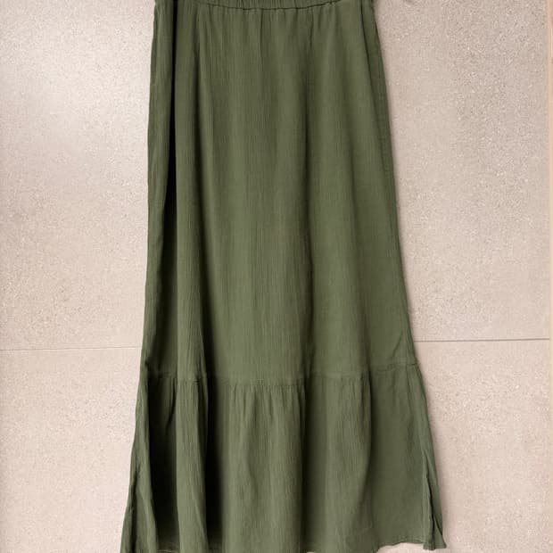 유니클로 밴딩 롱스커트 얇은