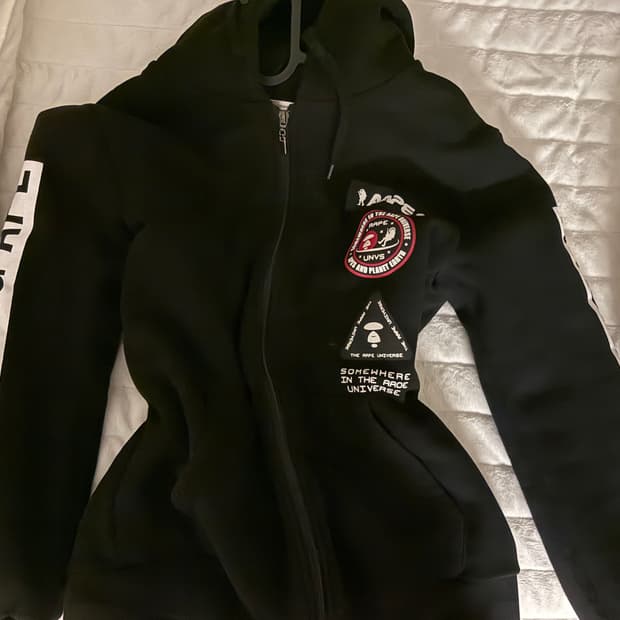 AAPE후드집업