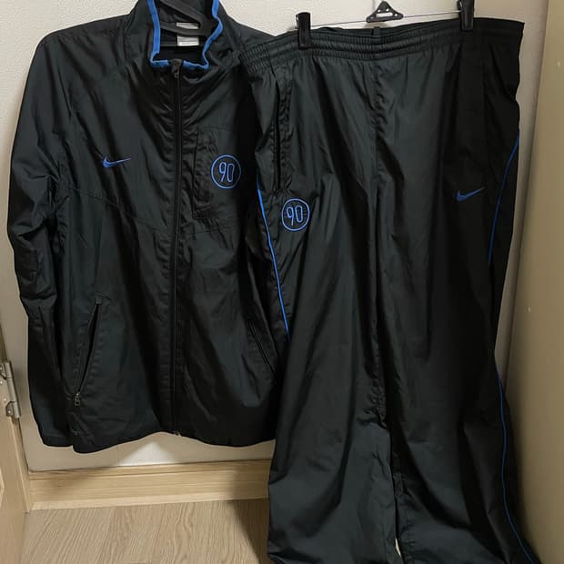나이키 토탈90 세트(상의L,하의m)