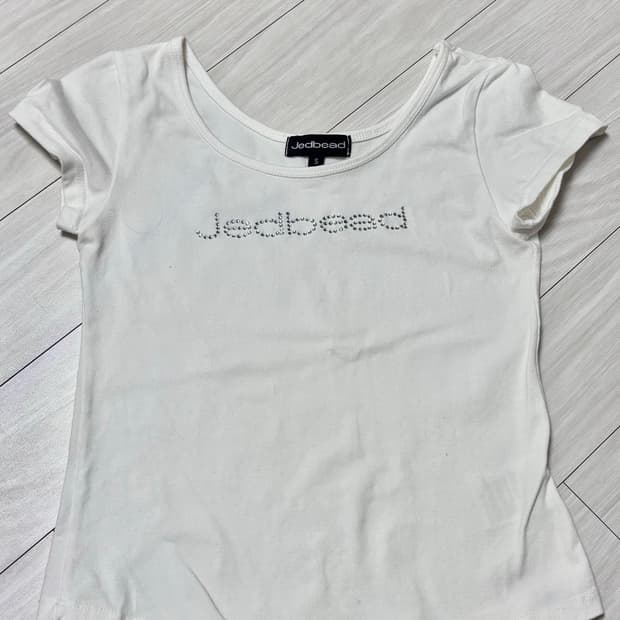 Jedbead 제드비드 주얼리 핫픽스 크롭티 화이트 반팔