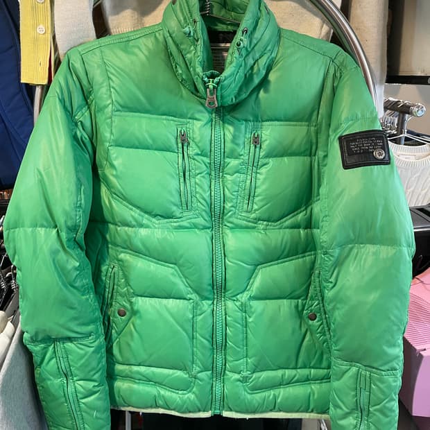 디젤 포켑 그린 패딩