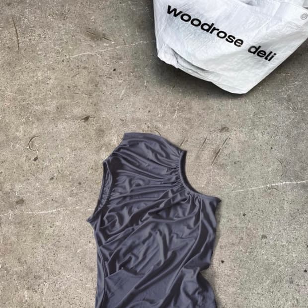 woodrose deli Effortless top