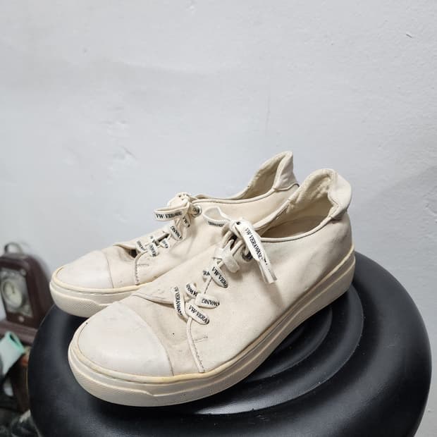 베라왕 아이보리 스니커즈 운동화