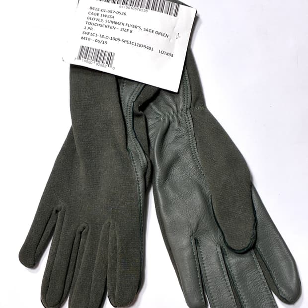 미군 조종사 지급 사계용 장갑 