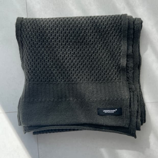 언더커버 카키 니트 머플러