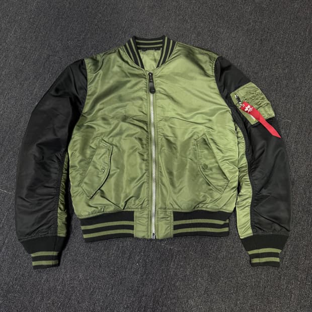 알파인더스트릿 MA-1 리버시블 항공점퍼