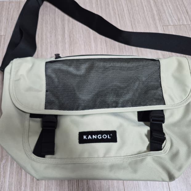 캉골 메신저백 베이지 os