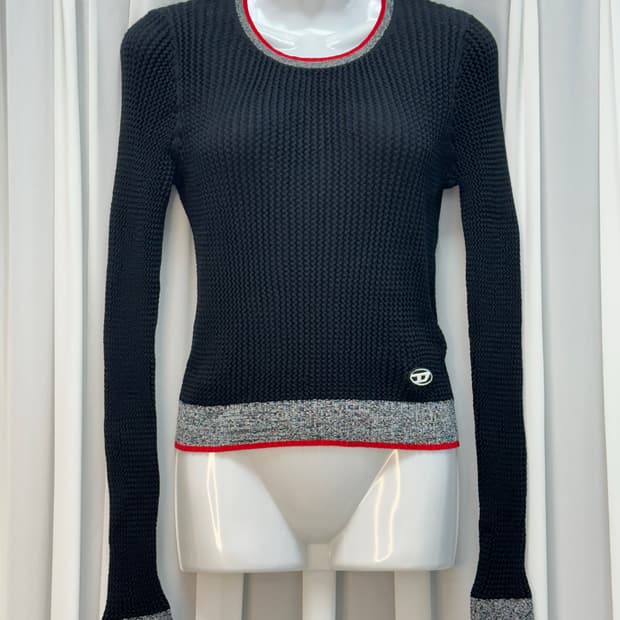 디젤 블랙 니트