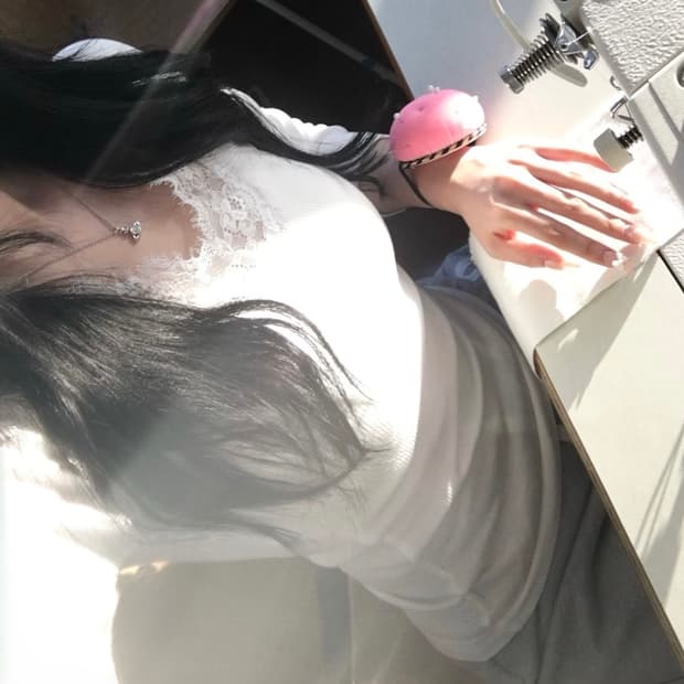 클리시어 크림 도넛 화이트 슬리브