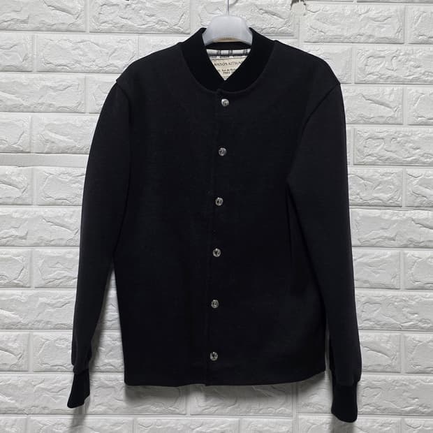 메종키츠네 블랙 봄버 자켓 M