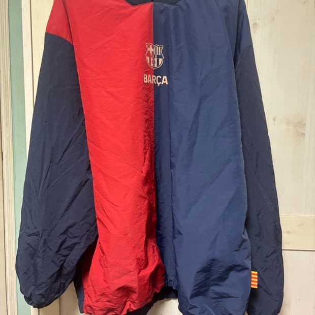 FC 바르셀로나 클래식 라인 우븐 맨투맨 네이비 레드
