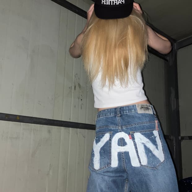 얀스케치 바지 판매합니다