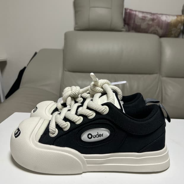 Ouder 신발 팝니다 10에 팝니다