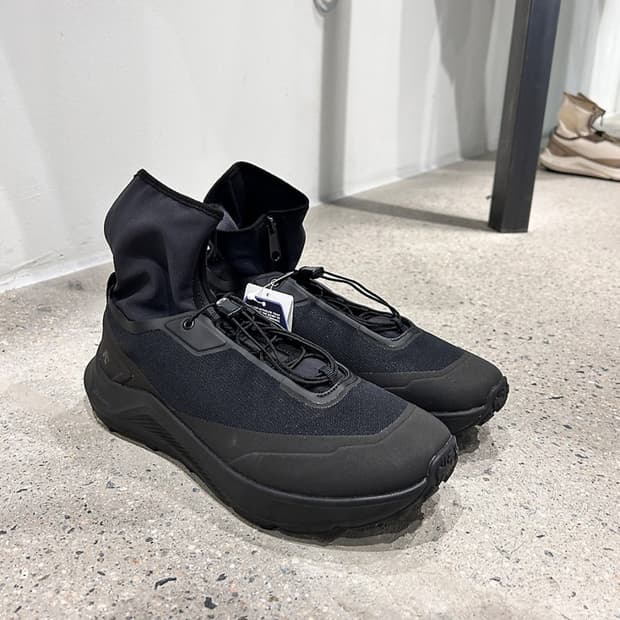 데상트 유스 260 블랙