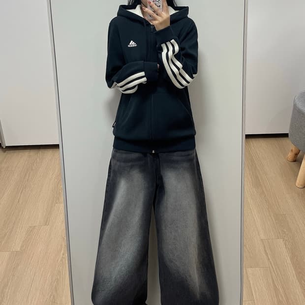 아디다스 뽀글이 사이드라인 블랙 후드집업