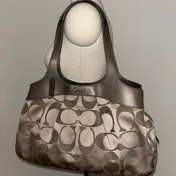 Old Coach Basic Shoulder Bag