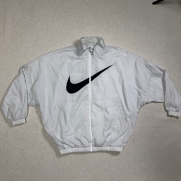 나이키 L 에센셜 우븐 자켓